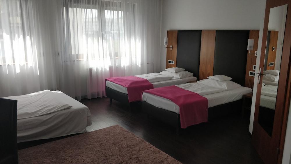 Hotel Stuttgart 21 Ngoại thất bức ảnh