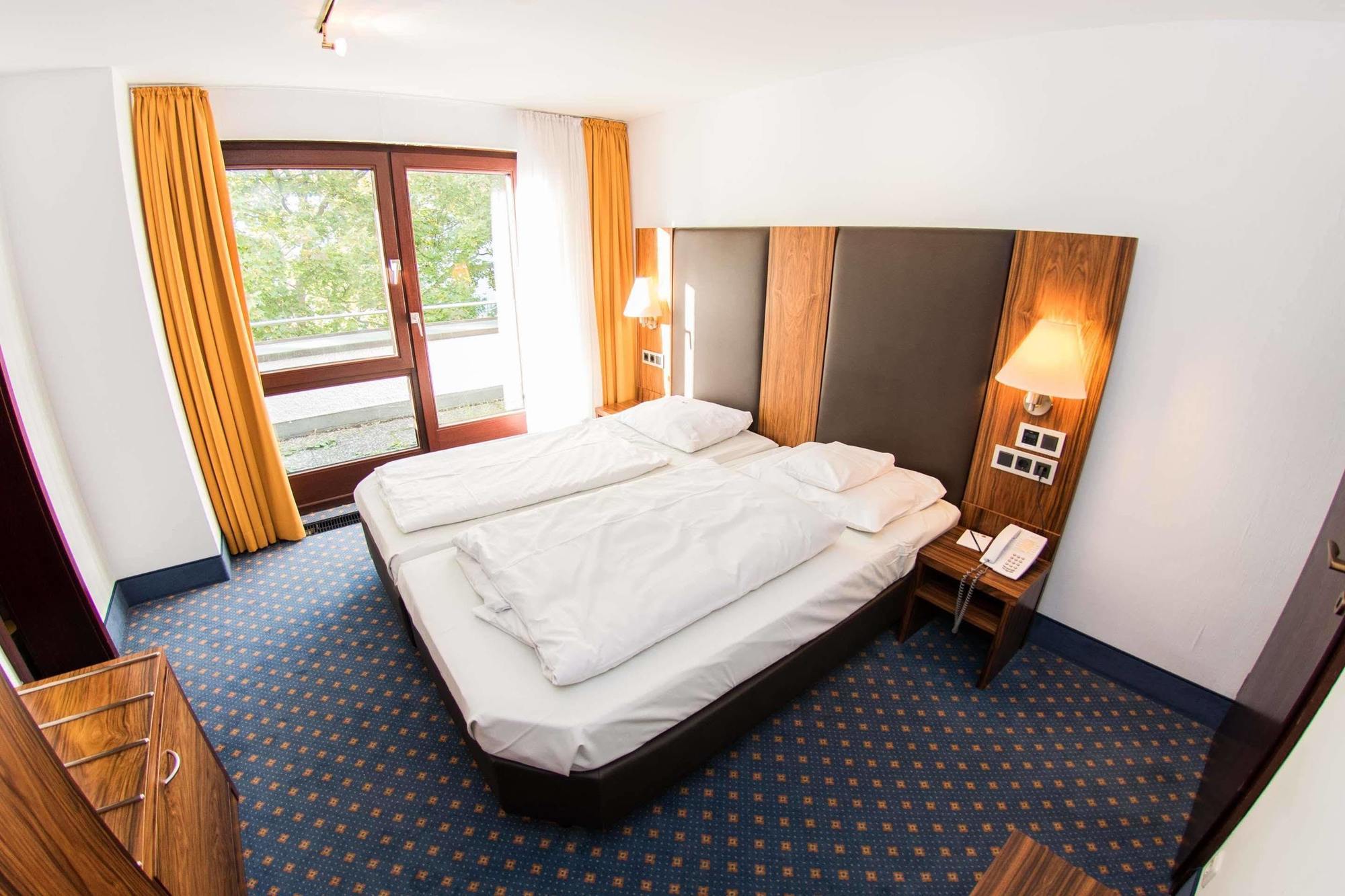 Hotel Stuttgart 21 Ngoại thất bức ảnh