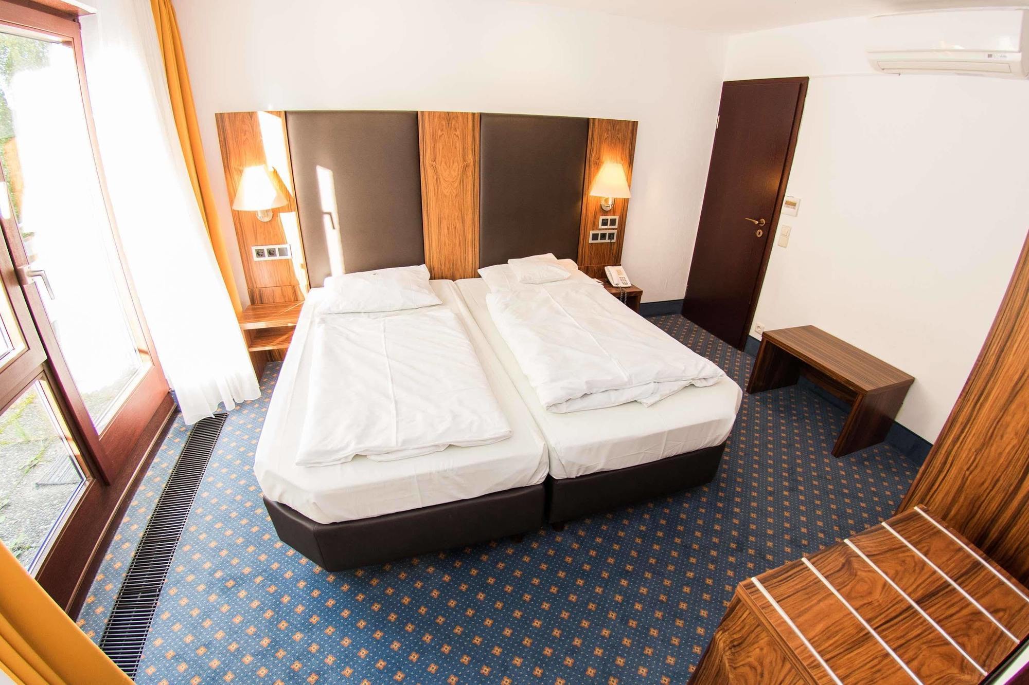 Hotel Stuttgart 21 Ngoại thất bức ảnh